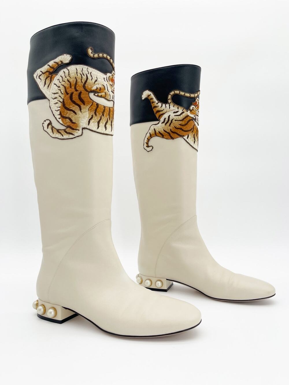Gucci Mystic White Black Tiger Embroidered Pearl Knee High Riding Boots IT 37